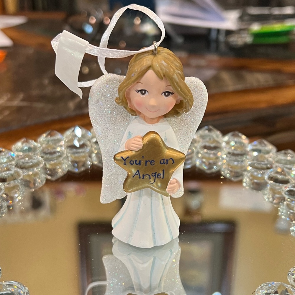 Hallmark Angel Ornament with Gold Star and White Wings. NWOT